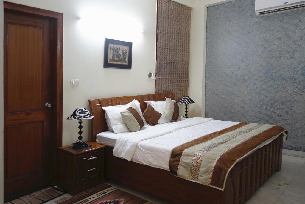 Sabs Bed And Breakfast Nova Deli Exterior foto
